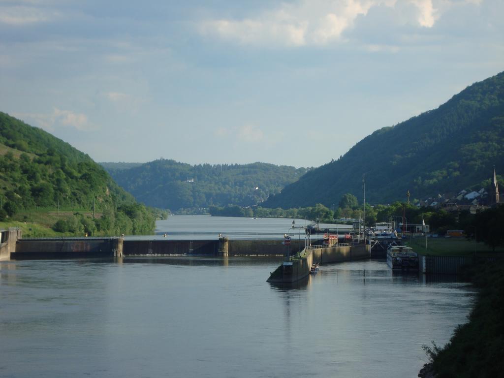 Residenz Moselstausee Sankt Aldegund Esterno foto