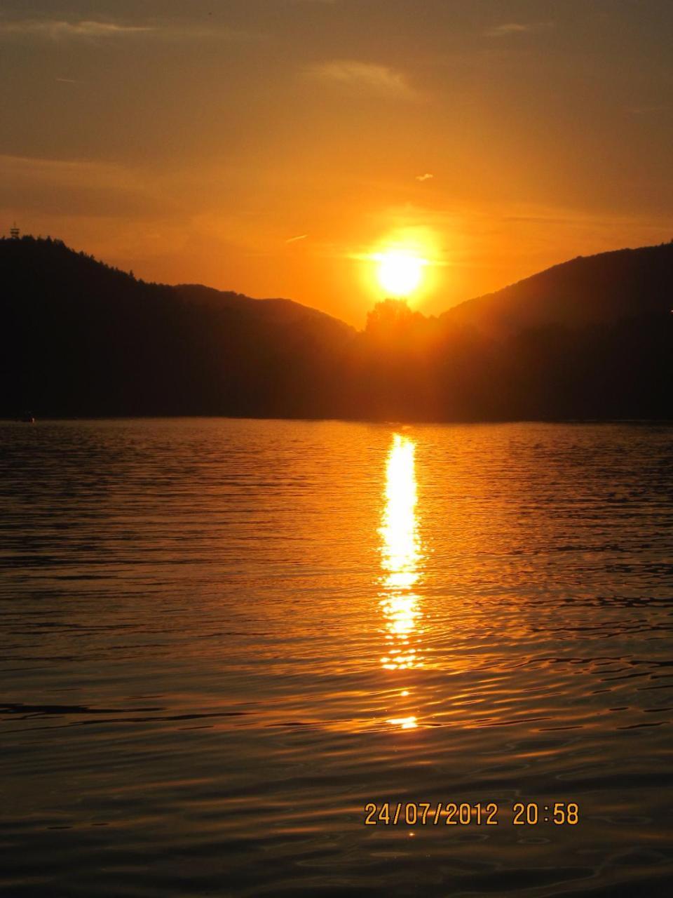Residenz Moselstausee Sankt Aldegund Esterno foto