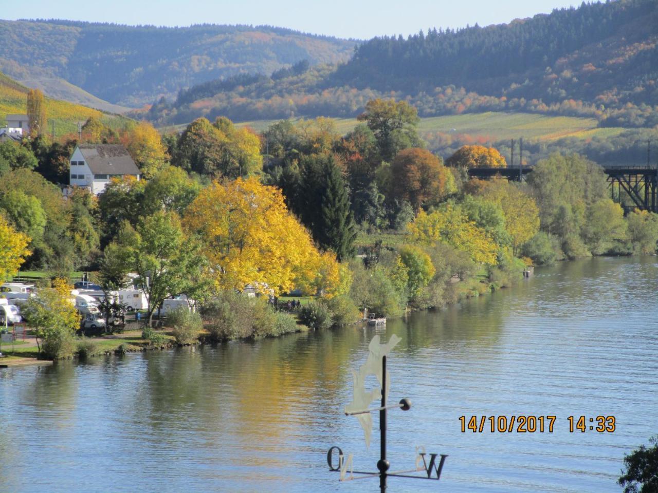 Residenz Moselstausee Sankt Aldegund Esterno foto
